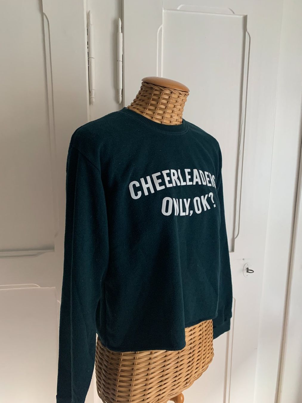 Pullover & Sweatshirts: PULL & BEAR - Pullover waldgrün oversized S – Gebraucht aus Zürich von Diazaio 1