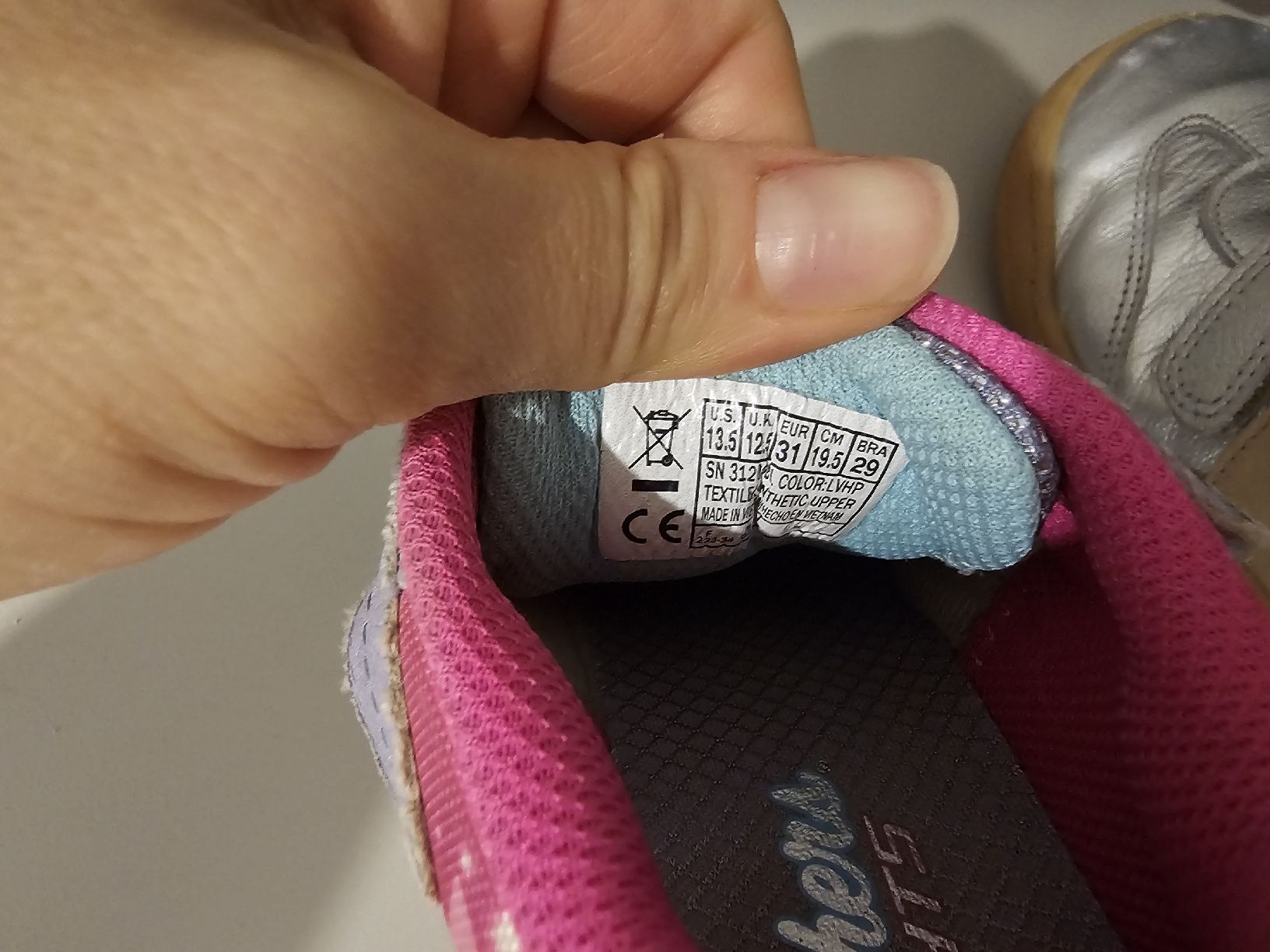Skechers Scarpe per ragazze: Skechers Einhorn Sneaker 31 – Usato da Buch am Irchel venduto da Potzblitz2 4