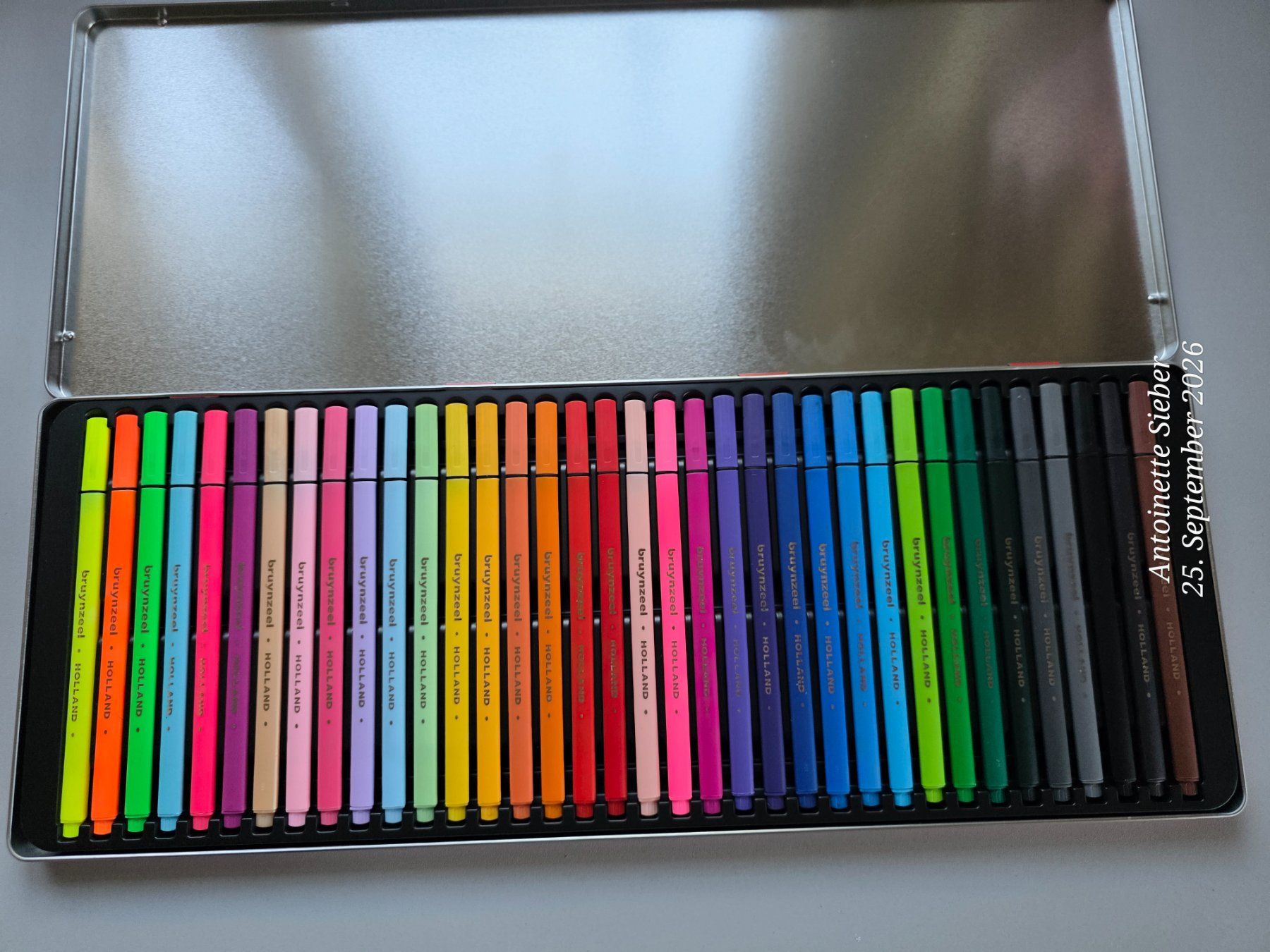 Stifte & Marker: Bruynzeel Fineliner-Set mit 36 Farben – Neu und originalverpackt aus Salez von Bellas-Huesli10 2