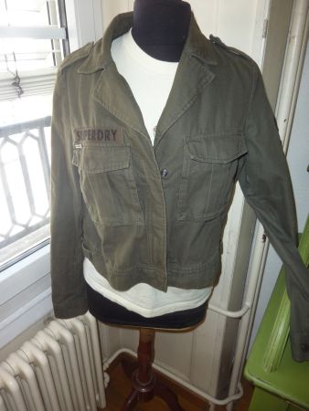 veste kaki L/40 marque superdry mi-saison pour femme