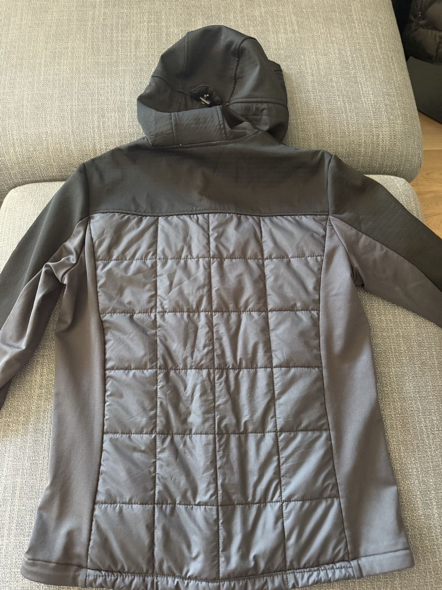 Giacche: Quechua Hybrid Shell Jacket schwarz orange Grösse M – Usato da Dübendorf venduto da zhe_69pd 2