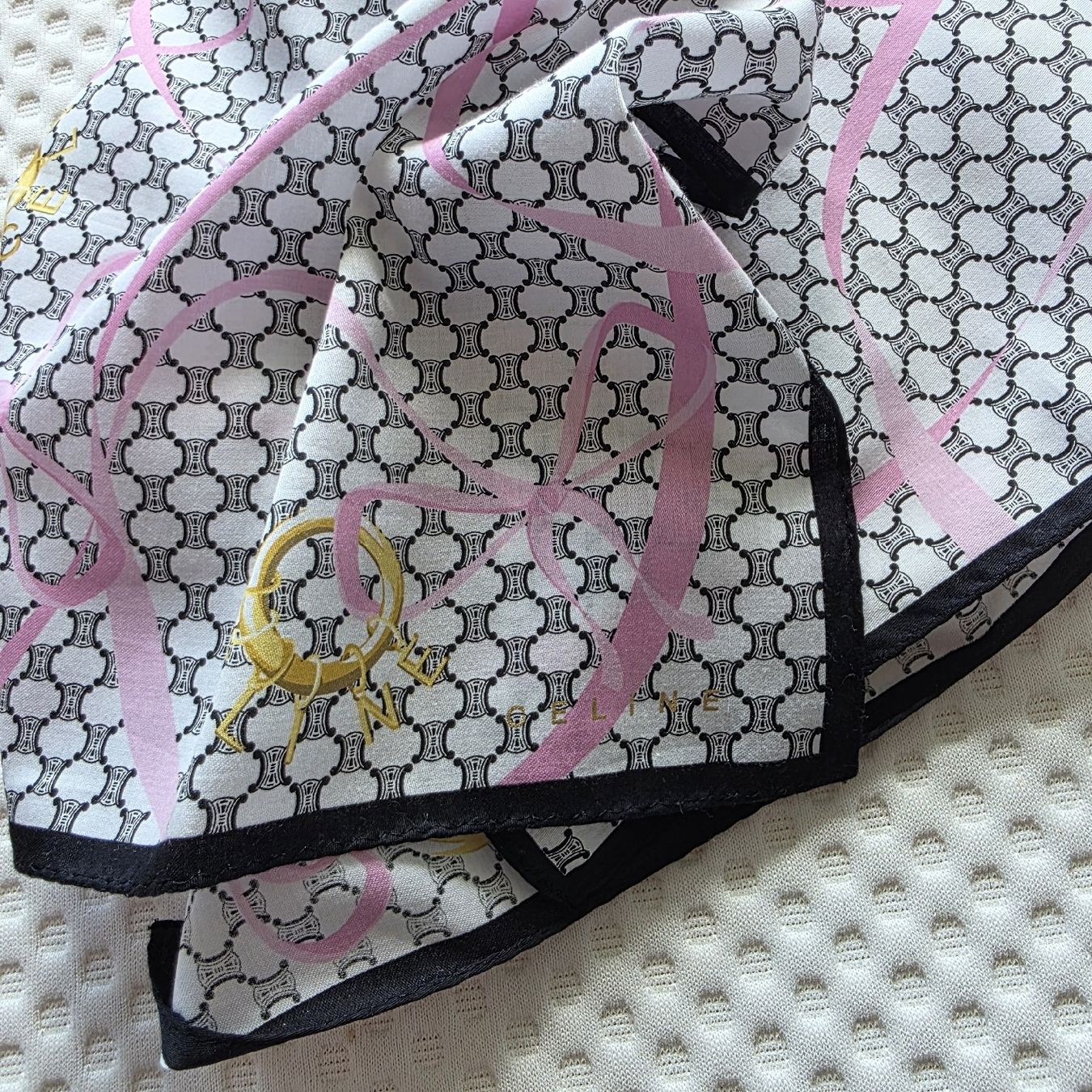 Celine Foulard & Sciarpe: Céline scarf 50 x 50 cm – Nuovo (secondo la descrizione) da Zürich venduto da LIMAR 3
