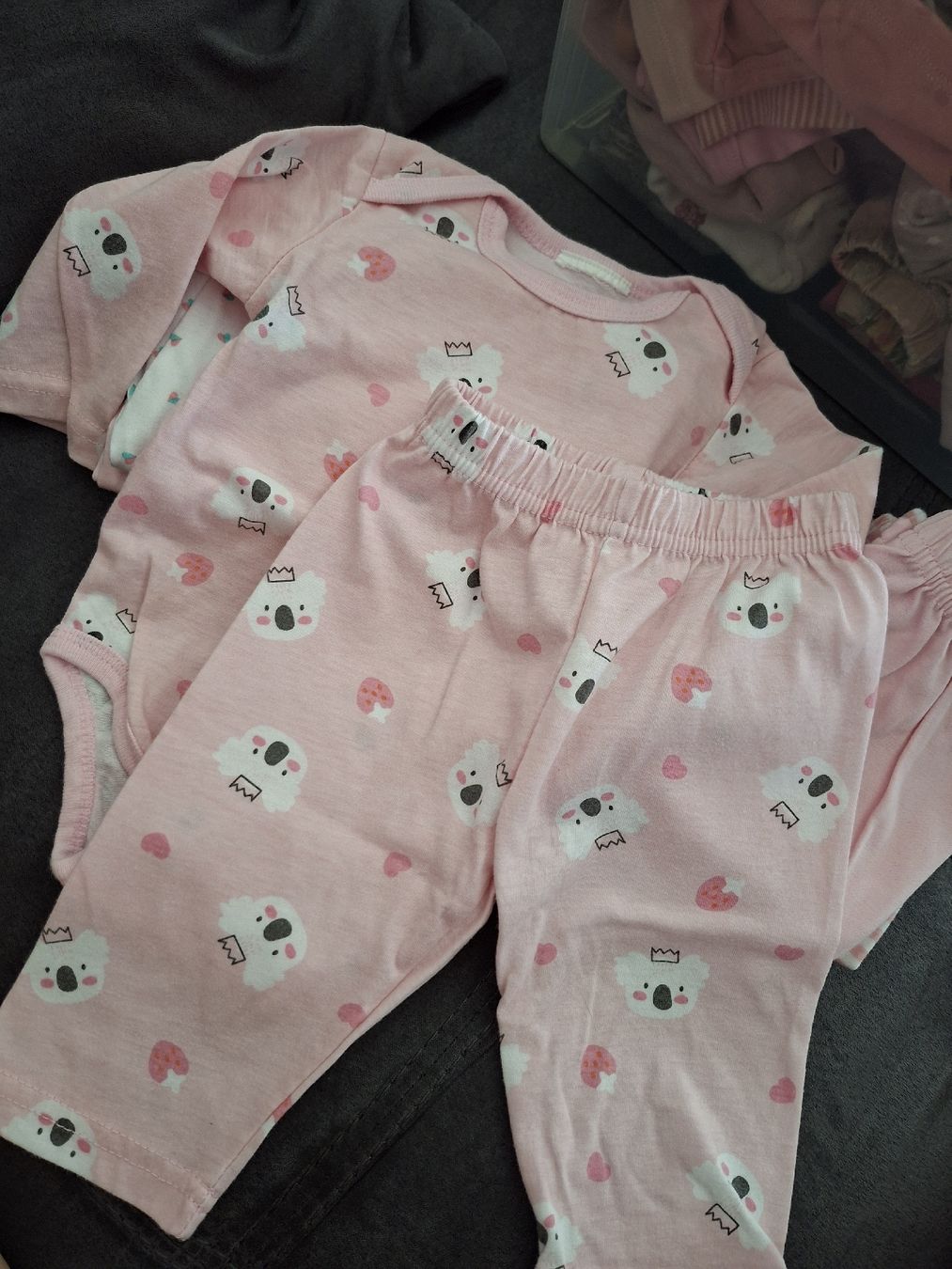 Lotti & Set di vestiti: Babypyjamas Gr. 62/68 ( 5 Sets) – Nuovo (secondo la descrizione) da Winterthur venduto da Ausmisten2026 1