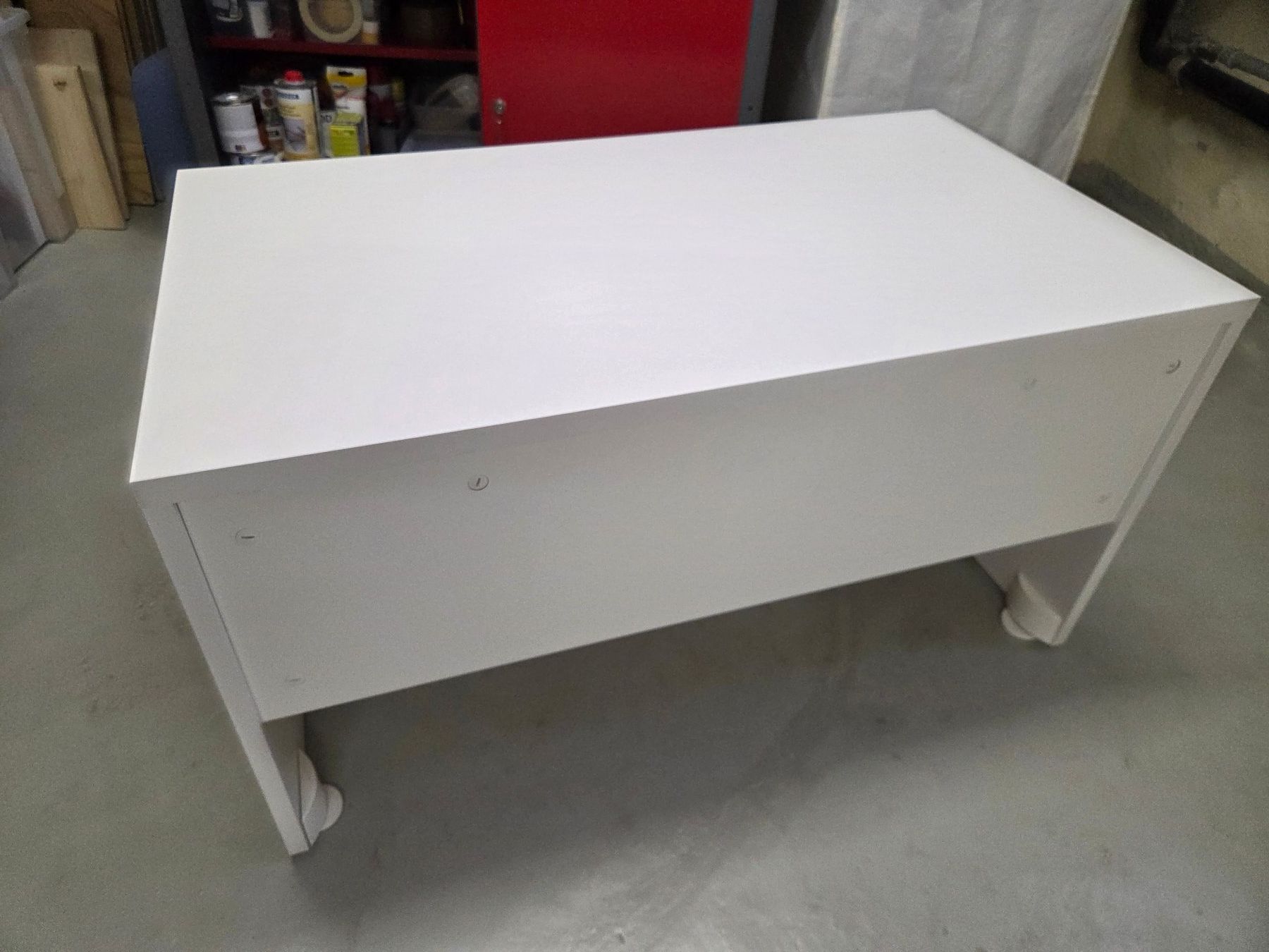 Ikea Tische: Kindertisch IKEA SMÅSTAD – Gebraucht aus Wettingen von bsoubelet 2