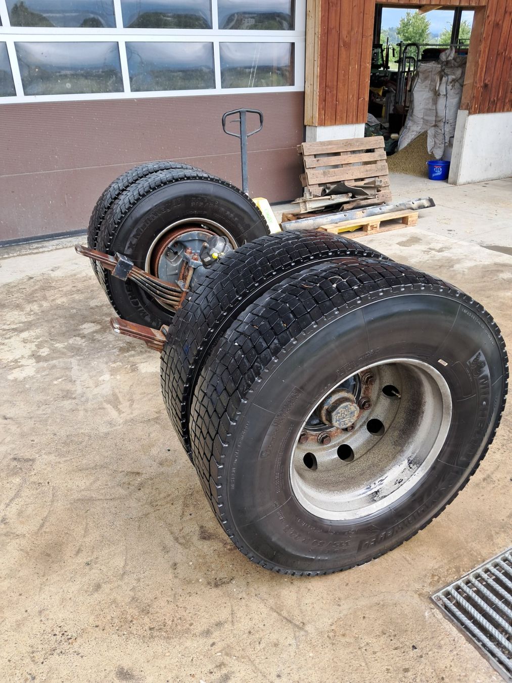 Rimorchi: Achse, Fahrwerk, Räder – Usato da Schenkon venduto da Deutz105 1