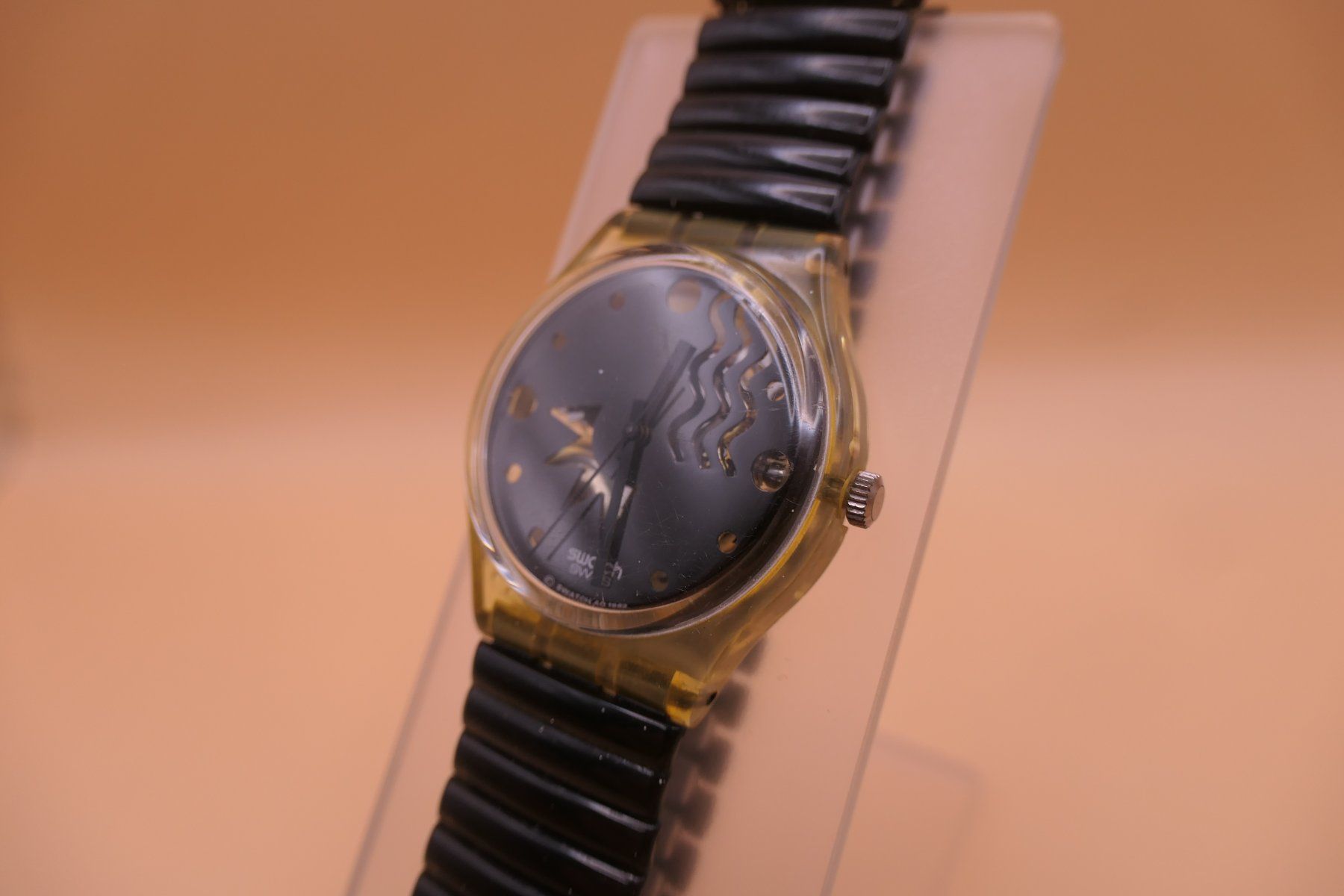 Swatch Orologi: Swatch Gent "FLAKE" GK165, neue Batterie – Usato da Thun venduto da CHRONOTIKA 1