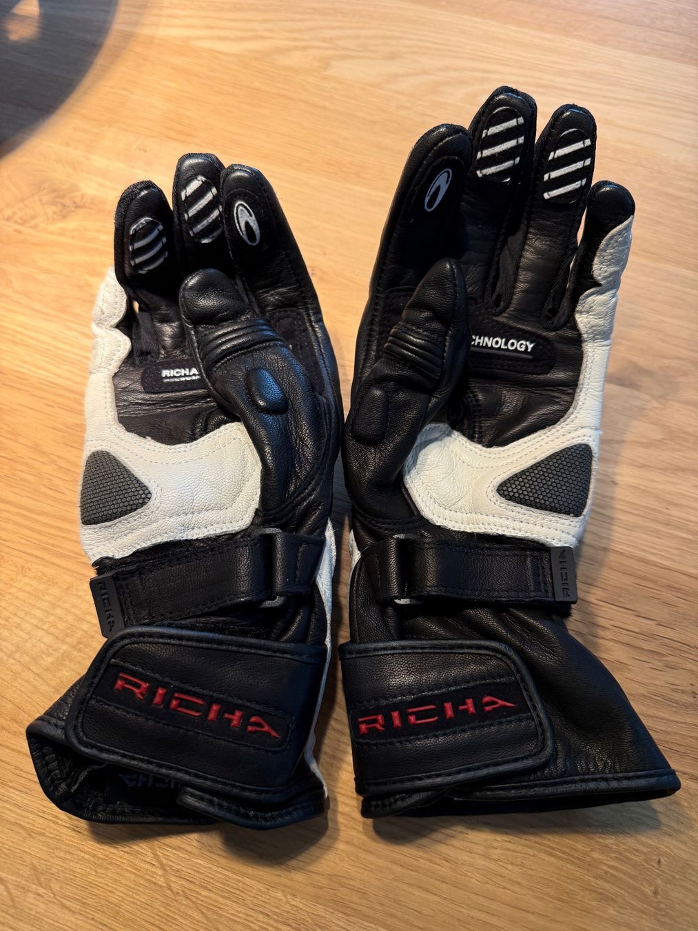 Guanti & manicotti: Handschuhe Richa Racing in Grösse S. – Nuovo (secondo la descrizione) da Dottikon venduto da 0Micia0 1