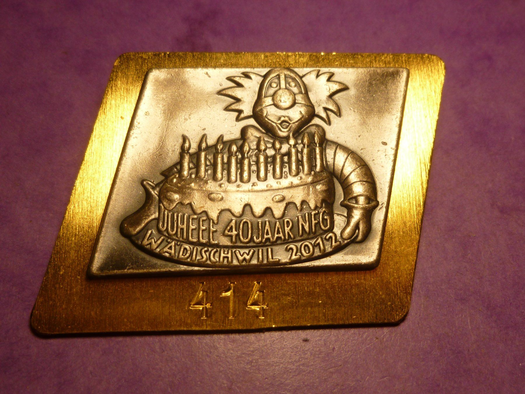 Plaketten & Abzeichen: WÄDENSWIL 2012 GOLD – Gebraucht aus Ried (Muotathal) von Mandarin02