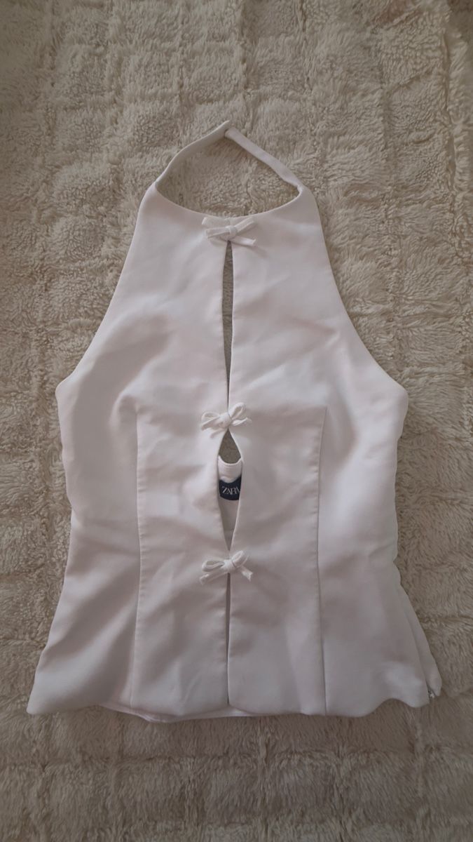 Zara Tops: Top Zara – Neu (gemäss Beschreibung) aus Lausanne von ane_5hjd