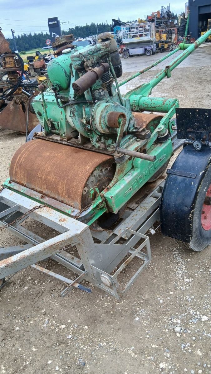 Bomag Escavatori: Walze mit Anhänger. zu Bagger – Usato da Niederbipp venduto da baggerch 3