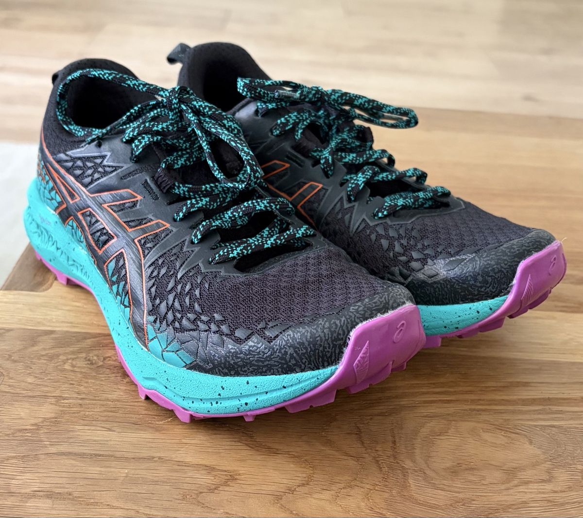 Asics Scarpe da donna: Asics FUJITRABUCO Lyte Gr. 37,5 – Nuovo (secondo la descrizione) da Aadorf venduto da Assyrian-Bazar