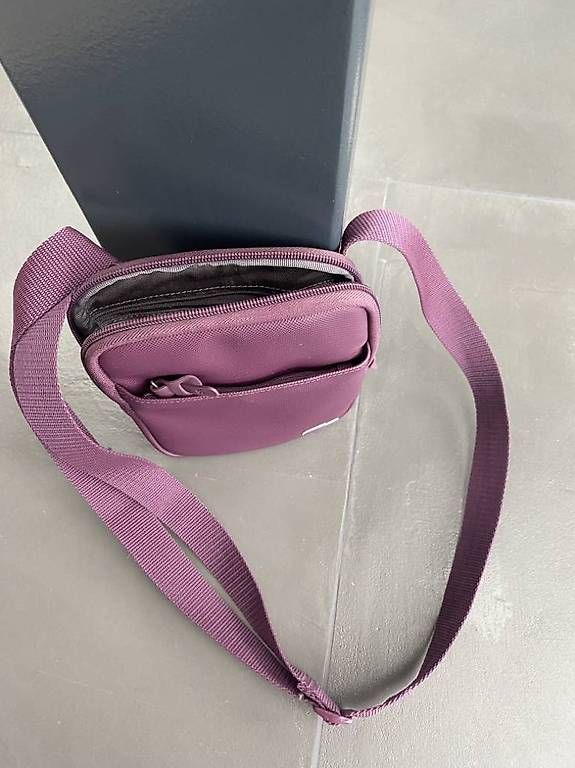 Taschen: Sacoche Lacoste – Gebraucht aus Areuse von Nic_wd9n 2