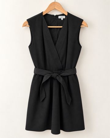 Kleid Claudie Pierlot schwarz ärmellos Grösse 36 neuwertig