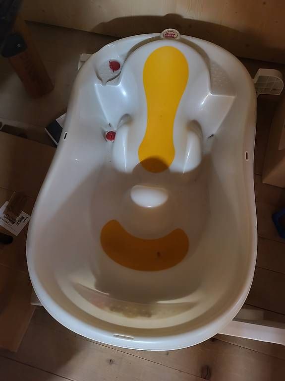 Vasche da bagno: Baby Badewanne – Usato da Läufelfingen venduto da jen_dtd8
