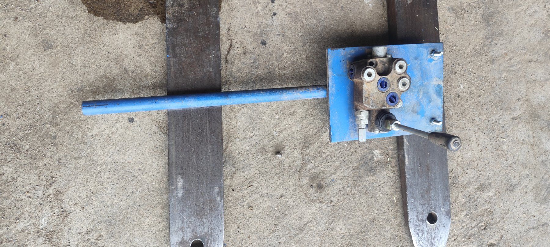 Sonstiges Fahrzeugzubehör: Hydrauliksteuergerät – Gebraucht aus Dürrenroth von reikien