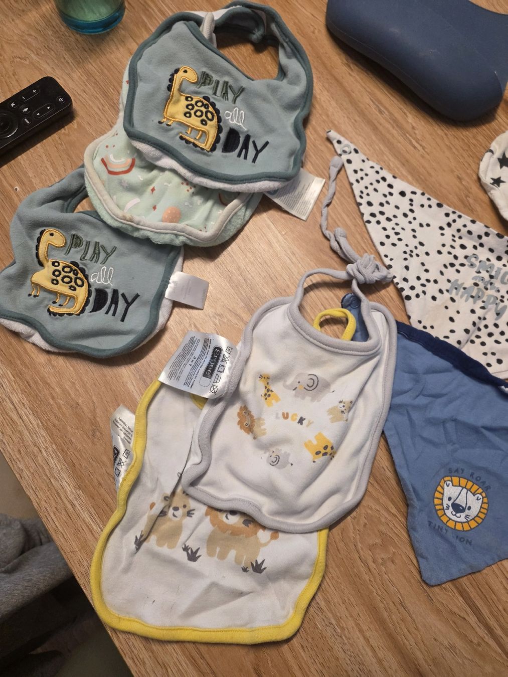 Baby-Mahlzeiten: Lätzli Set für Babys  – Gebraucht aus Brüttisellen von Miralaurea 2