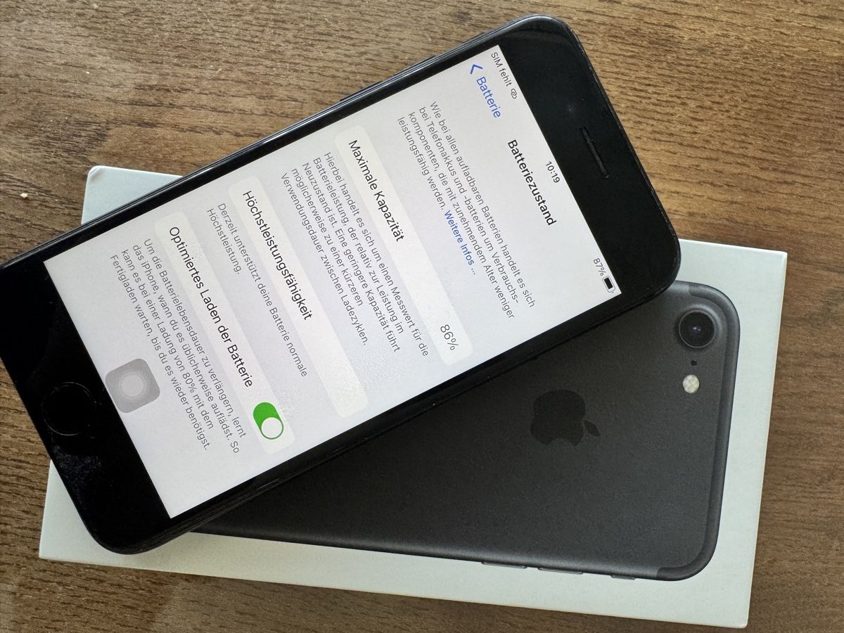 Apple Handys / Smartphones: iPhone 7 128GB mit verpackung – Gebraucht aus Dietikon von Leodnd 5