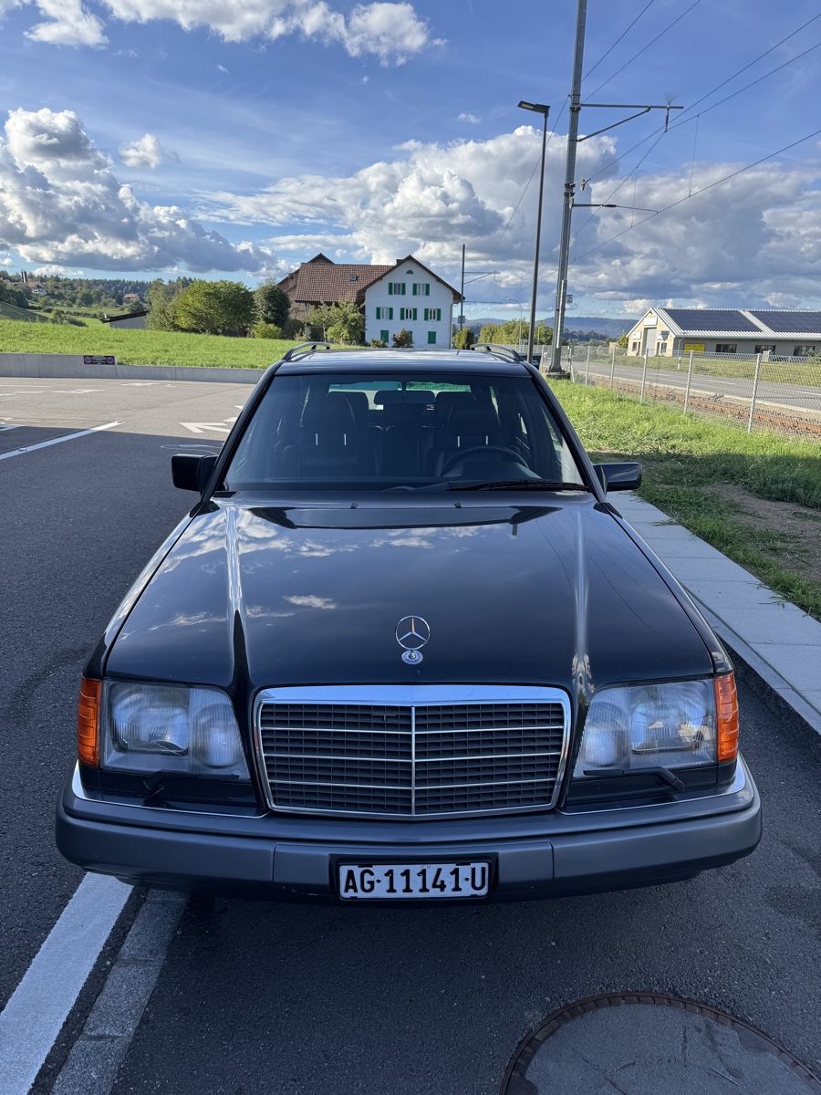 Mercedes-Benz Automobili: Mercedes E300 W124  – Usato da Fislisbach venduto da Besibesi8 4