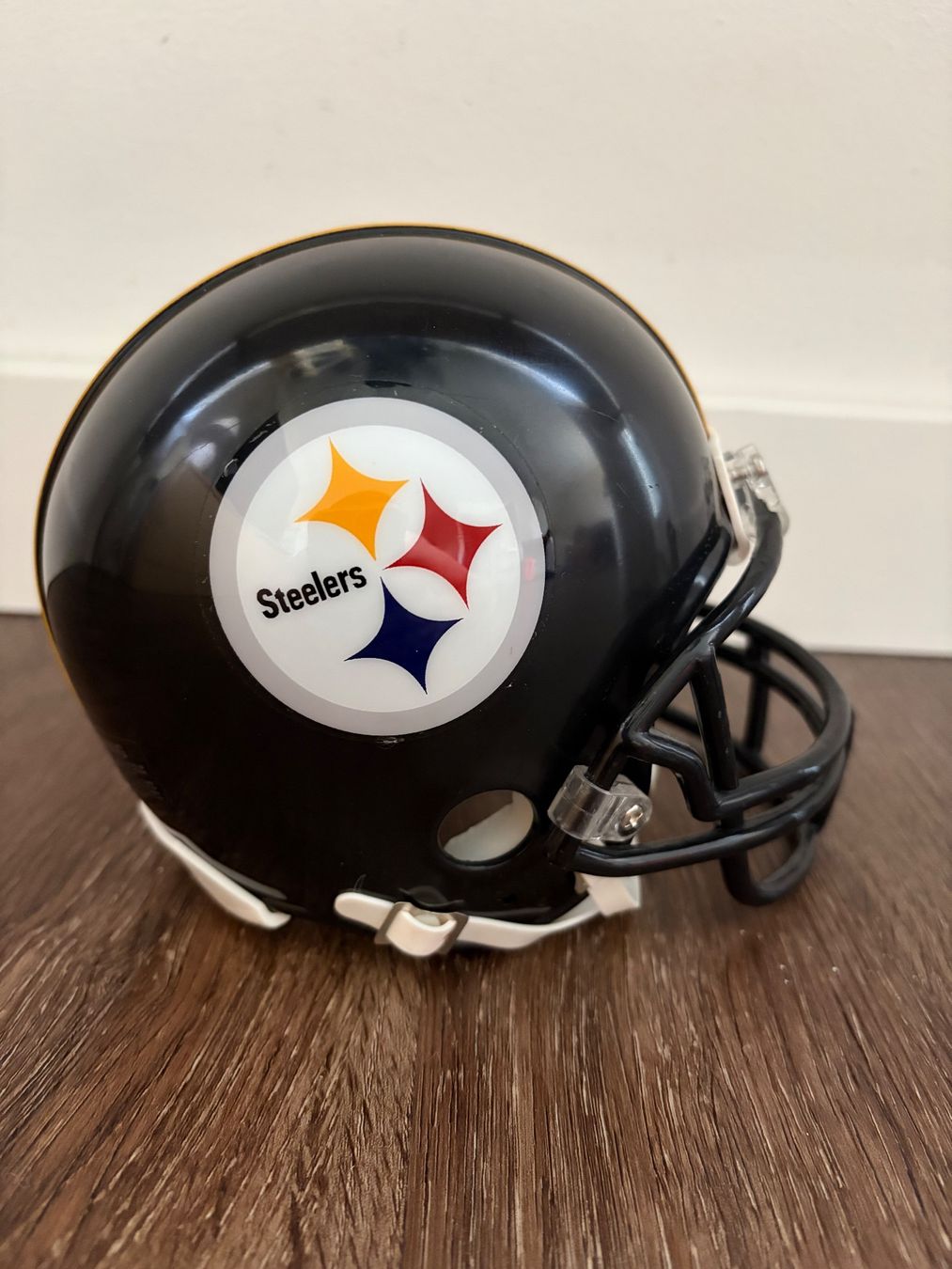 NFL Abiti antichi: Pittsburgh Steelers NFL Helm – Usato da Muttenz venduto da bargain_hunter 1
