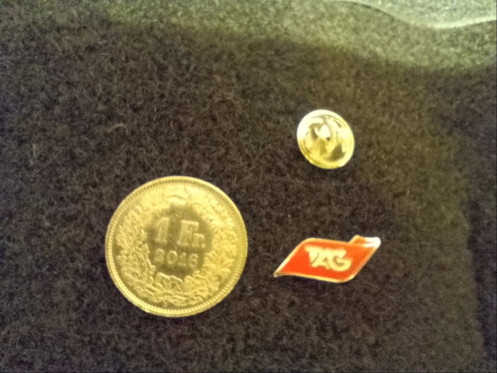 Plaketten & Abzeichen: Pin rare "TAG Aviation" – Gebraucht aus Aubonne von jpiteira