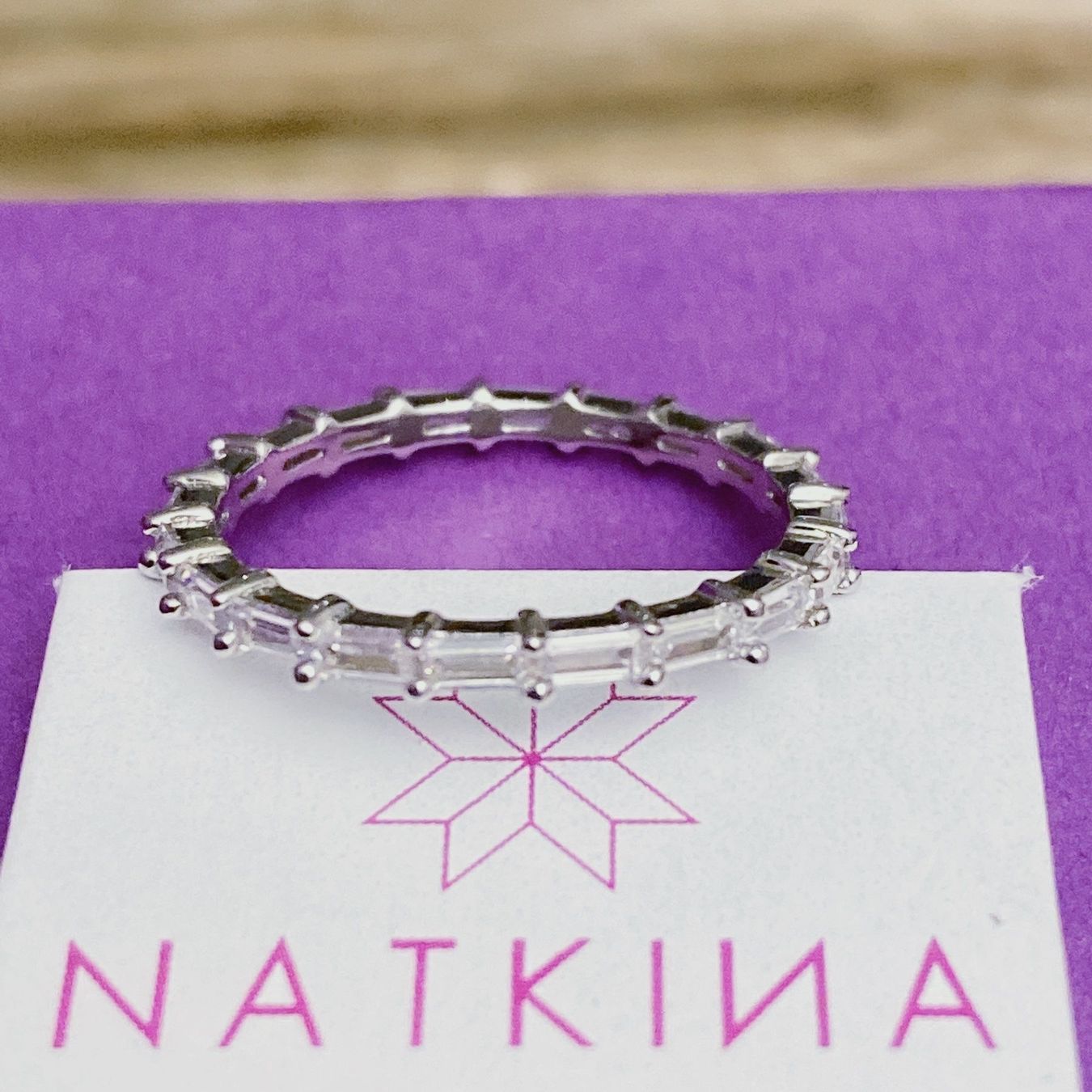 Anelli: Naktina fine sunshine silver ring – Nuovo e nell'imballaggio originale da Luzern venduto da Sommer_26
