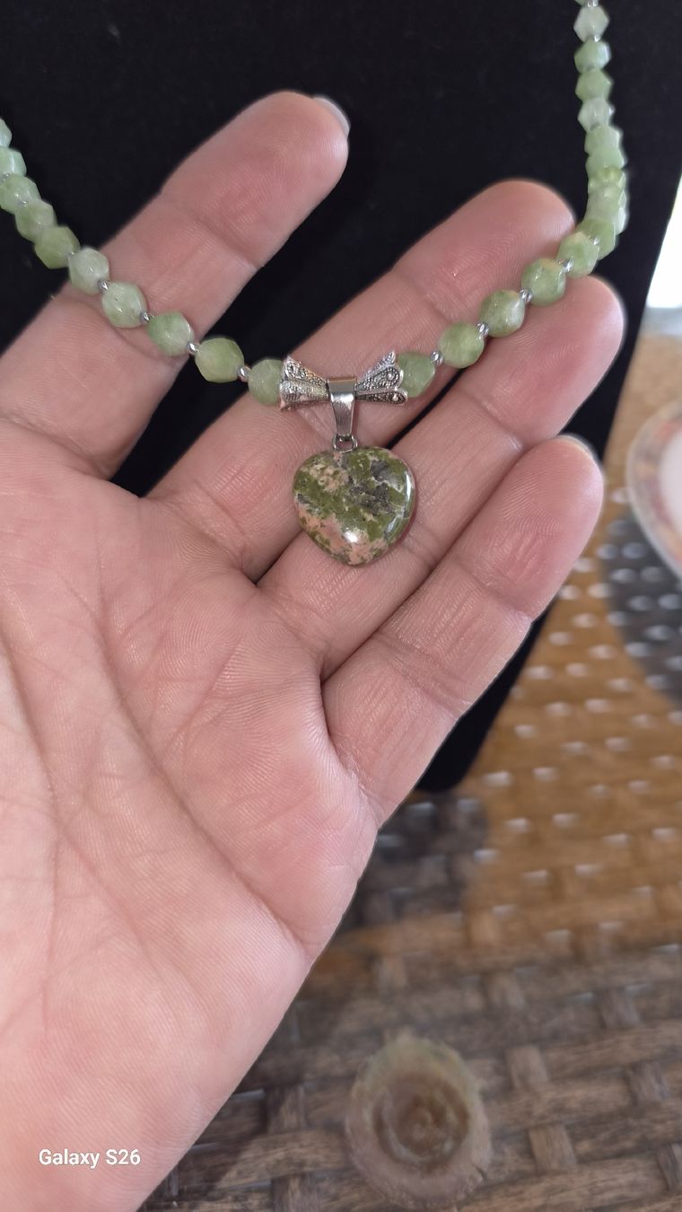 Catenine: Halskette. Peridot und Unakit – Nuovo (secondo la descrizione) da Oberglatt ZH venduto da nat_c6k7 1
