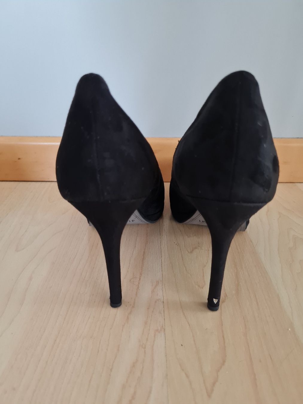 Tamaris Scarpe da donna: Schwarze Pumps Tamaris Gr.41 – Usato da Rotkreuz venduto da tat_8zds 3