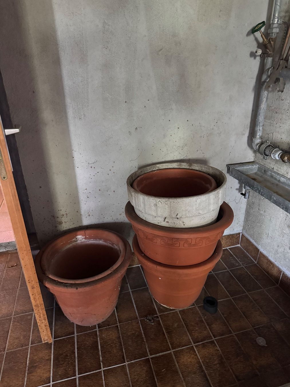 Vasi per fiori: *ZU VERSCHENKEN* Mehrere Teracotta Töpfe – Usato da Tägerwilen venduto da gmso2021