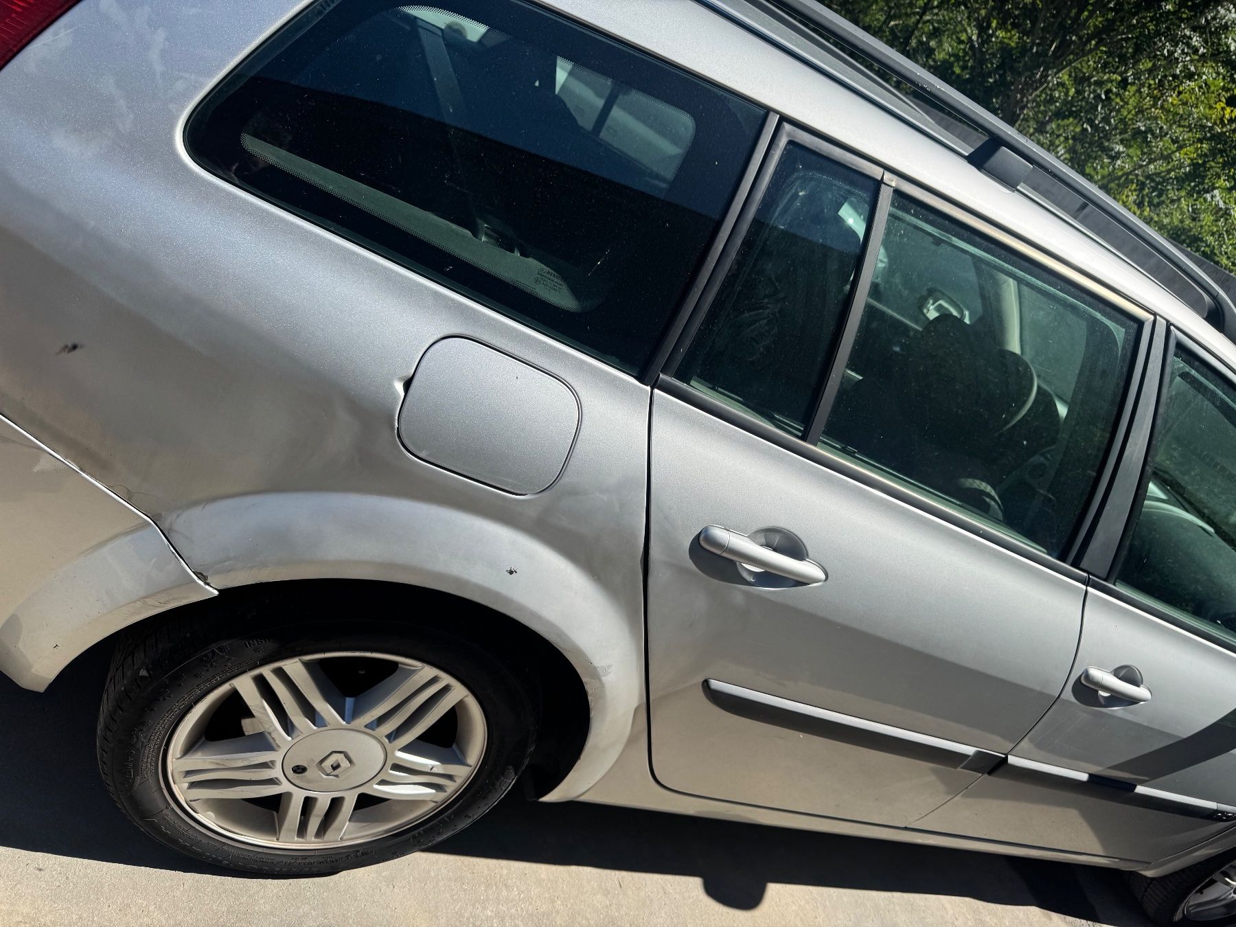 Renault Automobili: Renault Mégane 1.5 dci – Usato da Martigny venduto da msn_ym5p 3