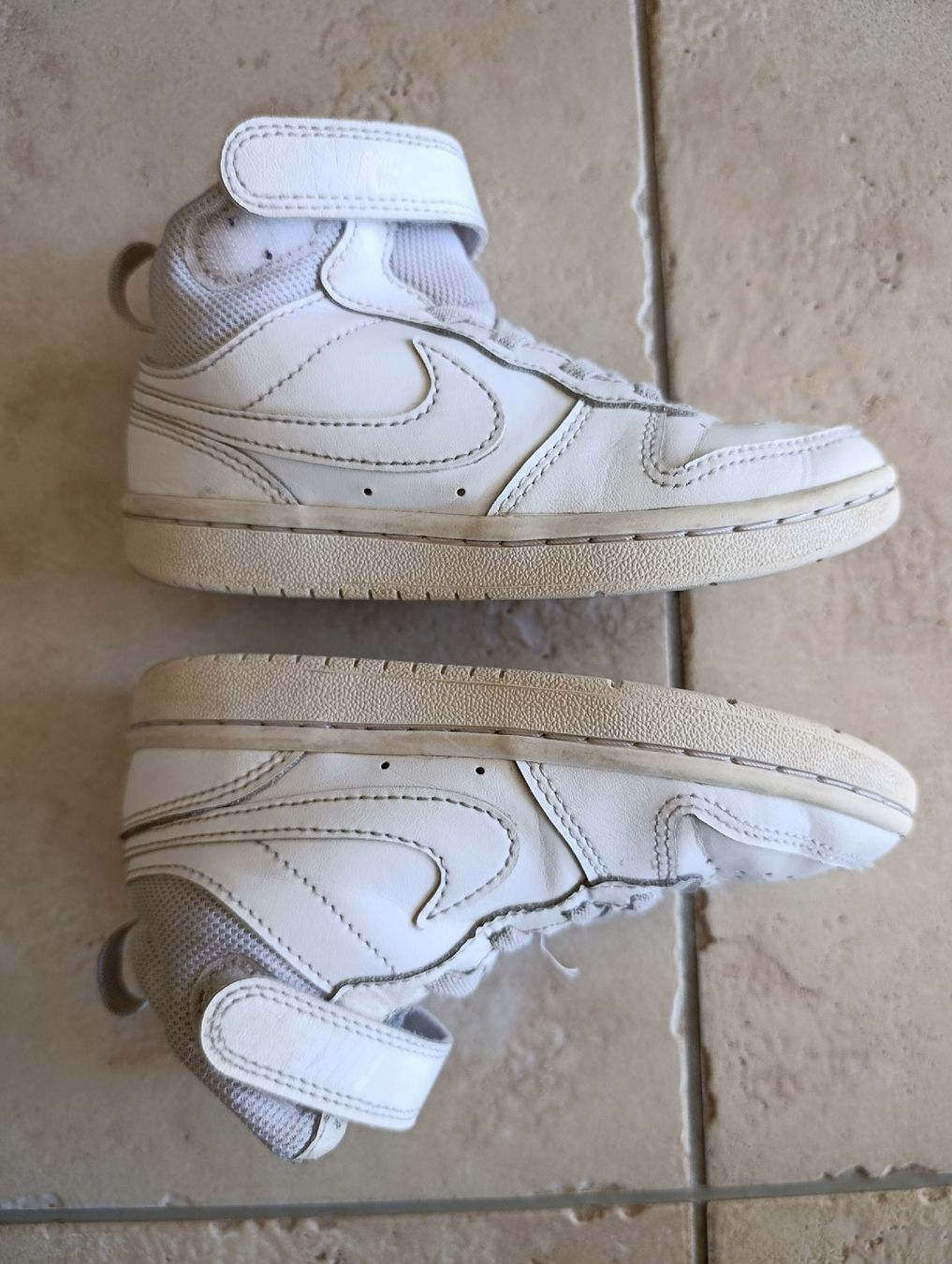 Nike Schuhe für Jungen: BASKETS NIKE CUIR 28  – Gebraucht aus Sierre von shirley04 6