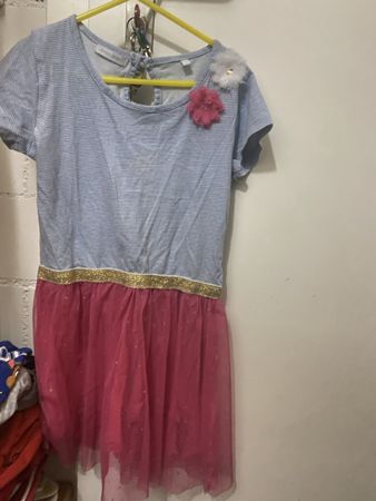 Kleid 128