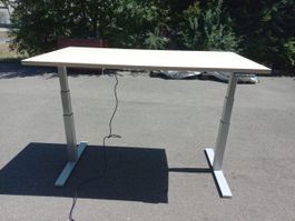 Tisch elektrisch höhenverstellbar