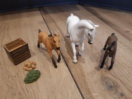 Schleich Pferd mit Fohlen