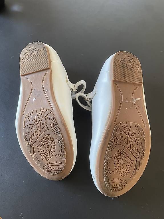 Scarpe per ragazze: Ballerinas – Usato da Basel venduto da Krumell 2