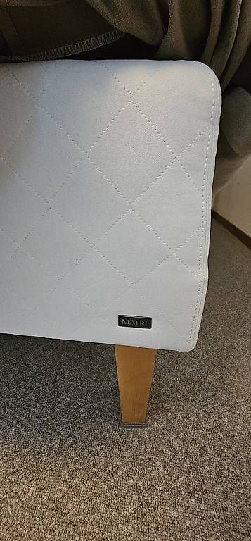 Lits: Hochwertiges Matri Boxspringbett in Beige – D'occasion à Siebnen par JaneDoe01 3