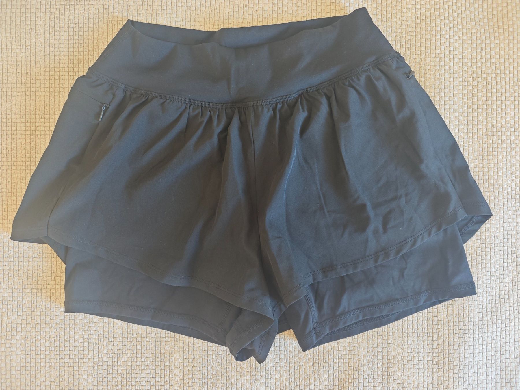 Oner Active Pantaloni: ONER Active Unified Double Layer Shorts | Black - M – Usato da Zürich venduto da Kybele25 1