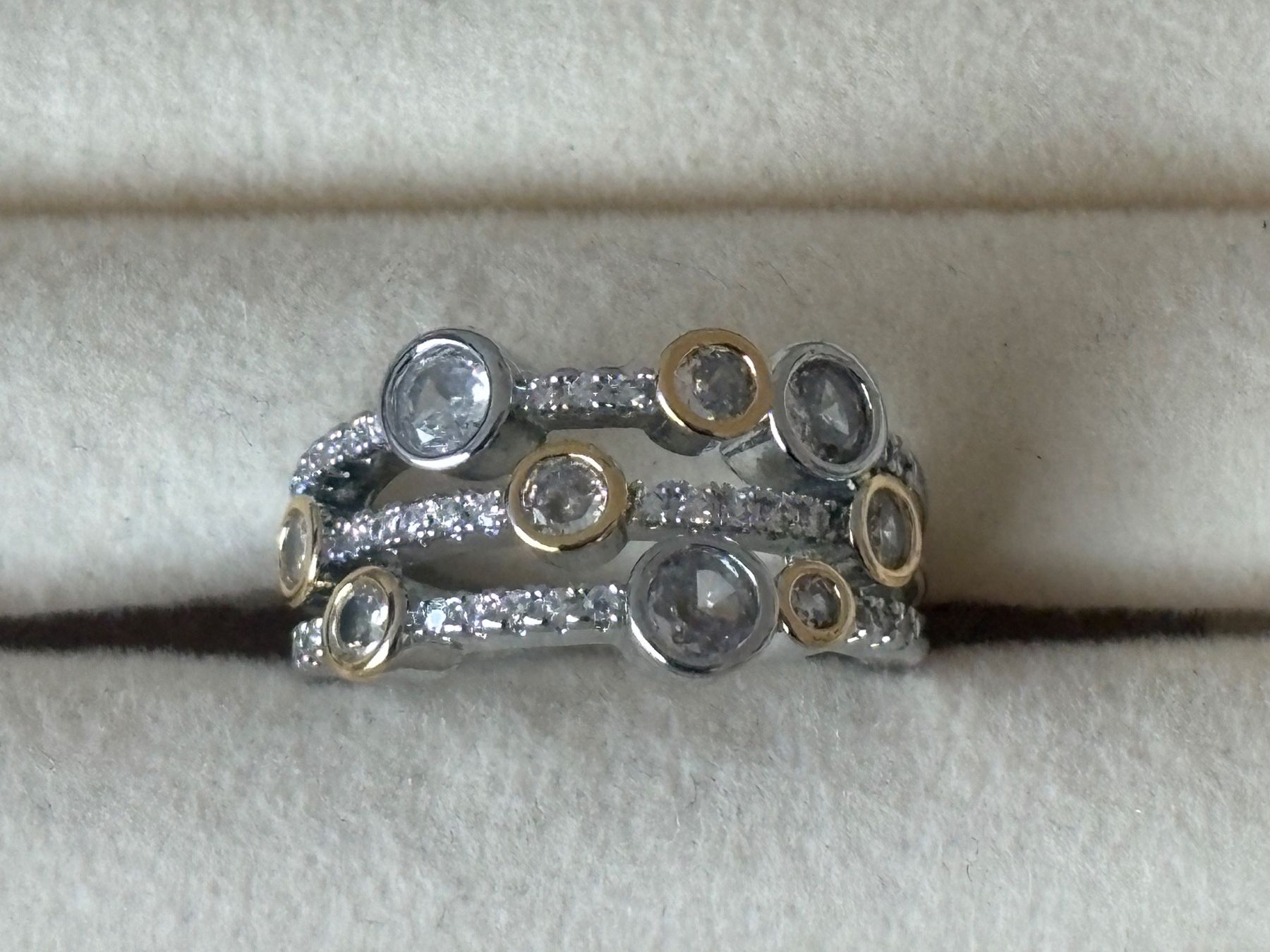 Anelli: Luxus Elegante 17/7 Ring Zirkonia Farbe Gold – Nuovo (secondo la descrizione) da Biel-Bienne venduto da Roserosse13 2