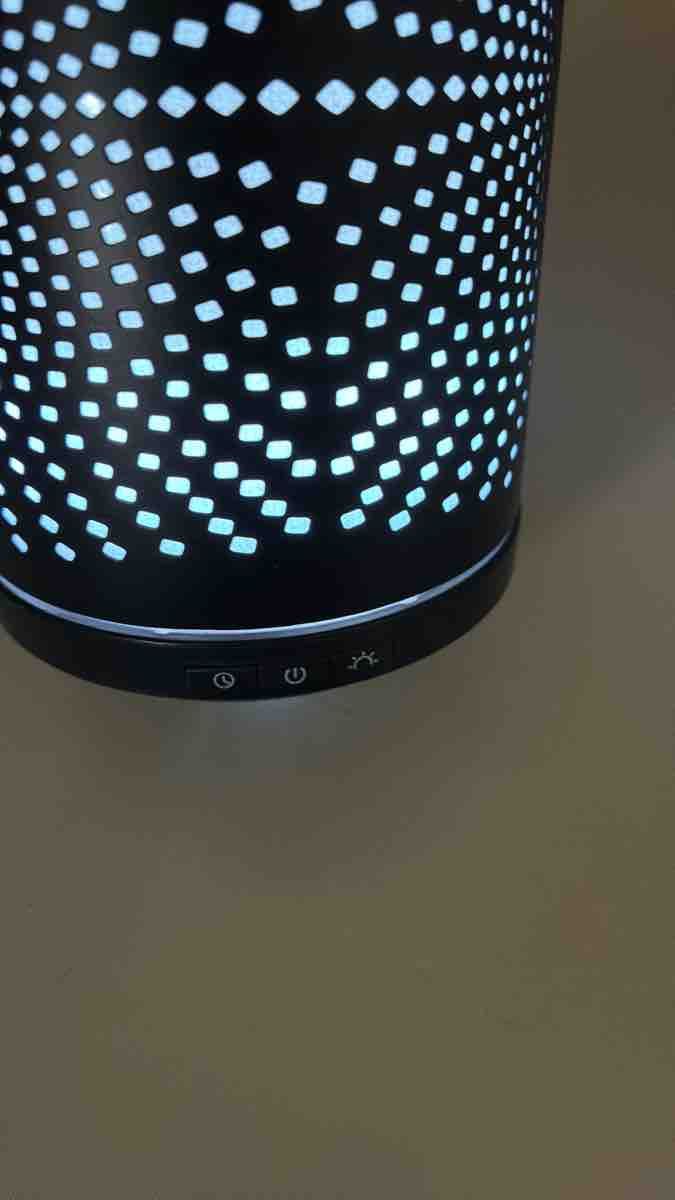 Diffusori di oli essenziali: Essential Oil Diffuser with LED Lighting – Nuovo (secondo la descrizione) da Zürich venduto da and_bbr2 5