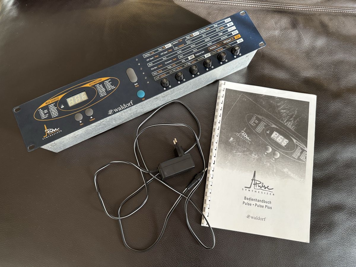 Waldorf Strumenti musicali: Waldorf Pulse 1 - mit Don Solaris Soundset – Usato da Zürich venduto da 1cut2