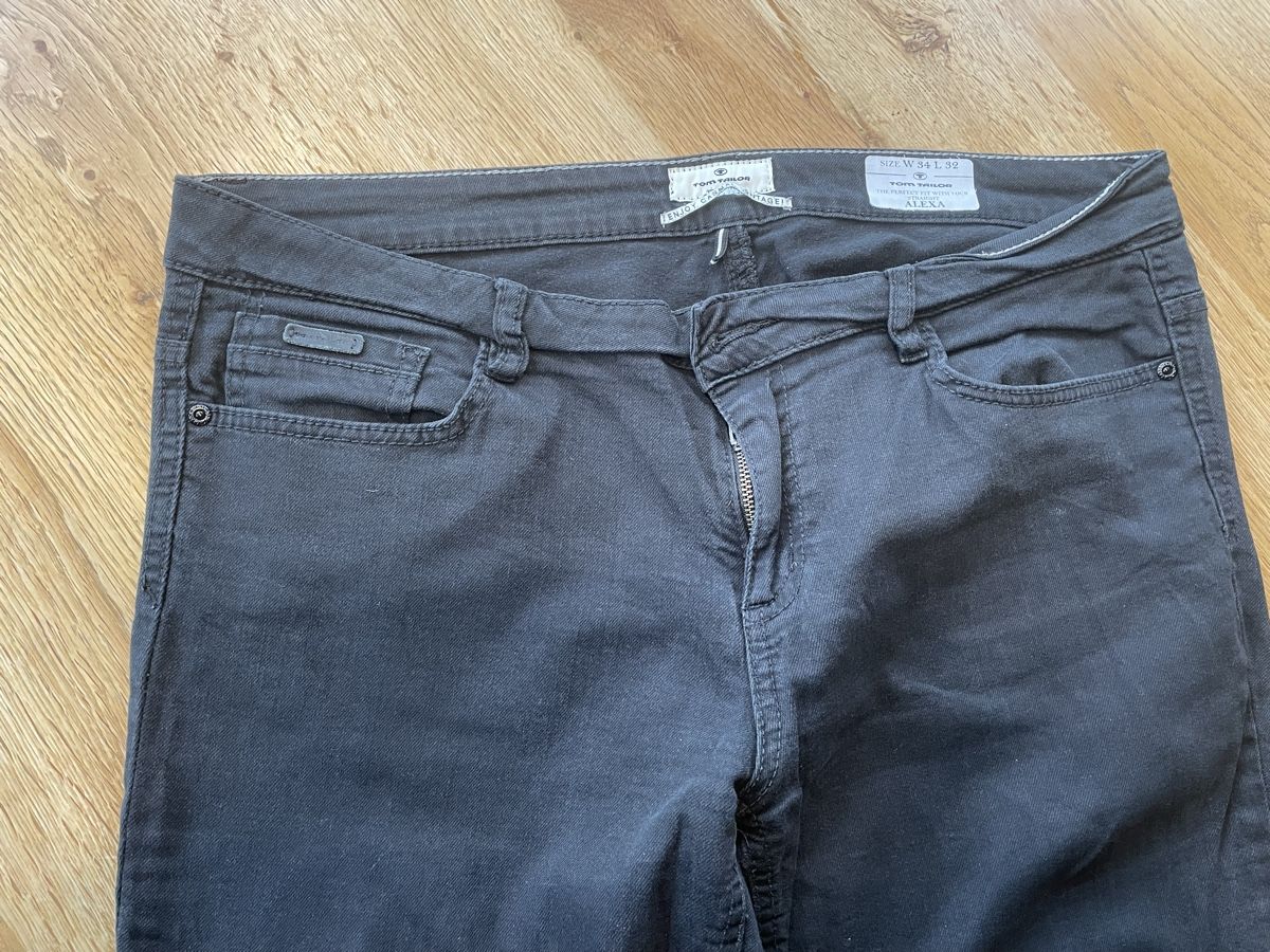 Lotti di vestiti: Kleiderpaket 2teilg Grösse 34/32 – Usato da Zürich venduto da piervier4 4