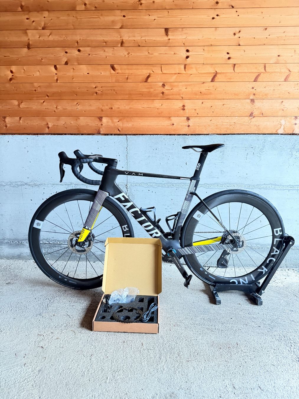 Factor Bikes Biciclette: Factor Ostro Vam 2.0 Gr.54 – Usato da Uebeschi venduto da snow-sports