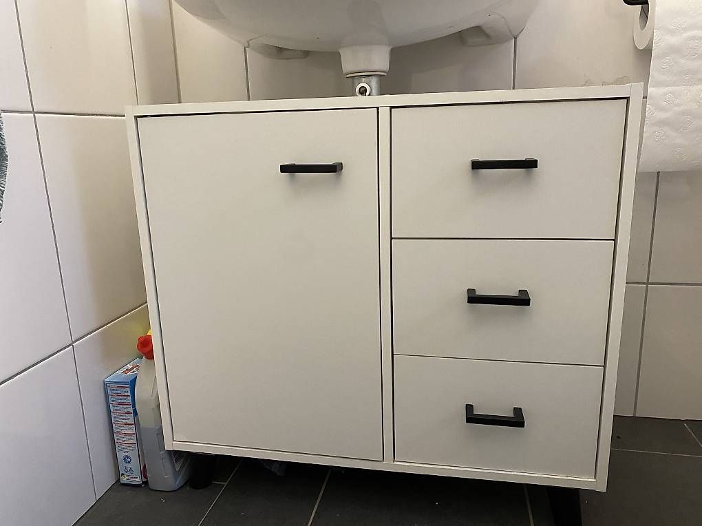 Mobili per bagno: Waschbeckenunterschrank mit Schubladen – Usato da Kreuzlingen venduto da Die_Nat