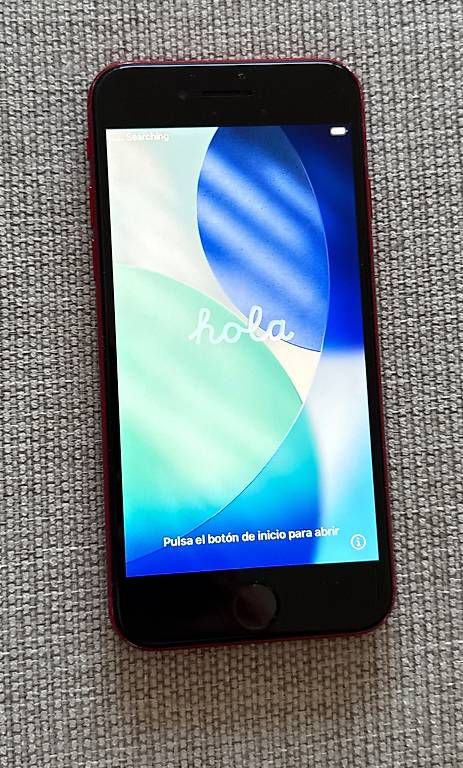 Telefoni cellulari / Smartphones: iPhone SE – Usato da Prilly venduto da arn_2dbc