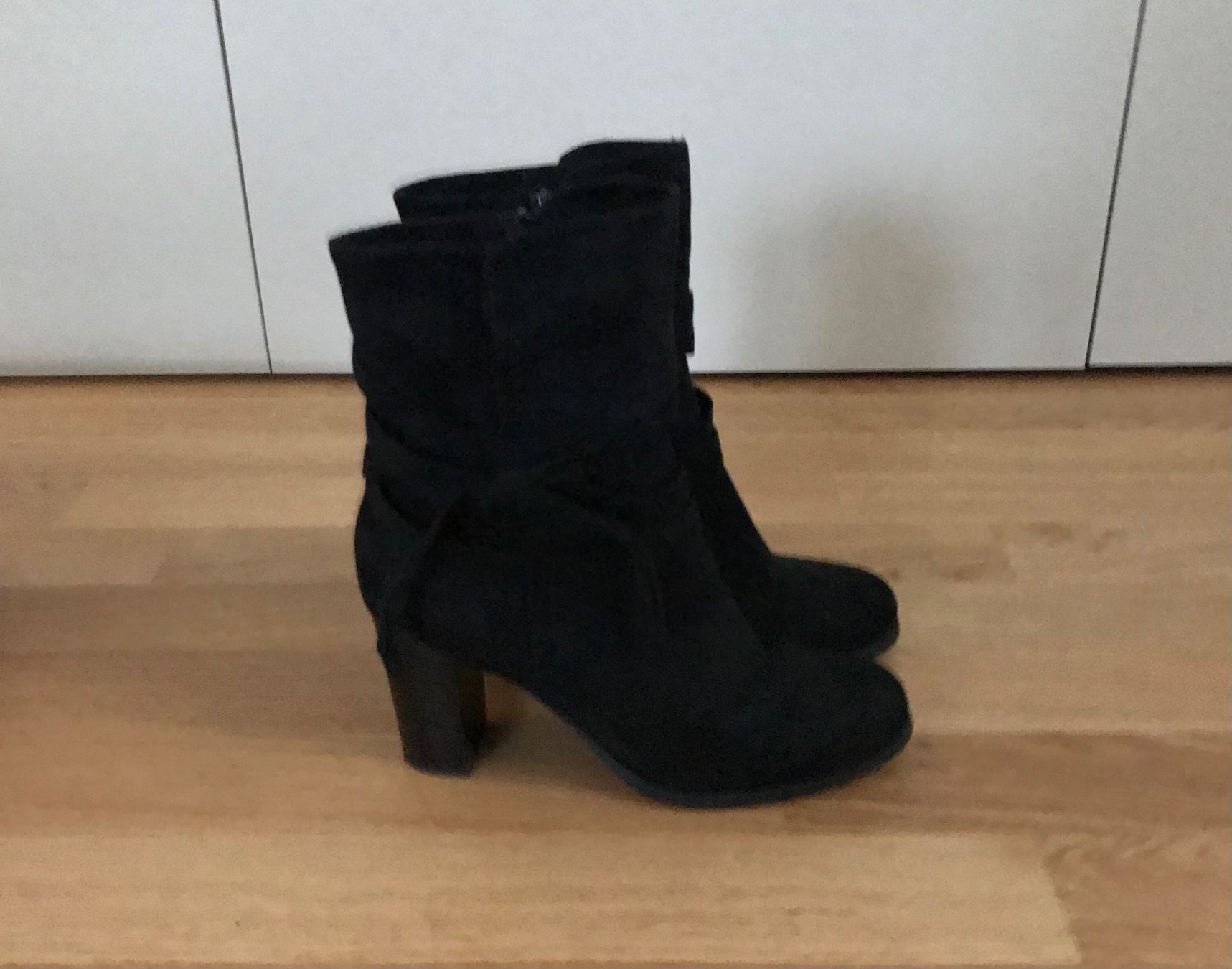 Scarpe da donna: Stiefeletten – Usato da Dübendorf venduto da nela123 8