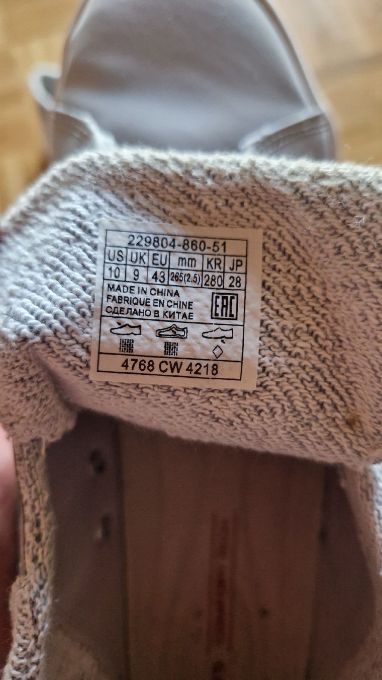 Levi's Herrenschuhe: Sneaker Levi's, praktisch neu – Gebraucht aus Morschach von schadrian 1