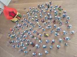 Schlümpfe Figuren Konvolut mit Pilzhaus guter Zustand