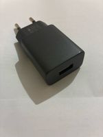 Netzadapter USB 5W schwarz Neu und unbenutzt