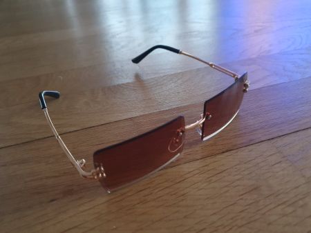 Neue Sonnenbrille aus Liquidation