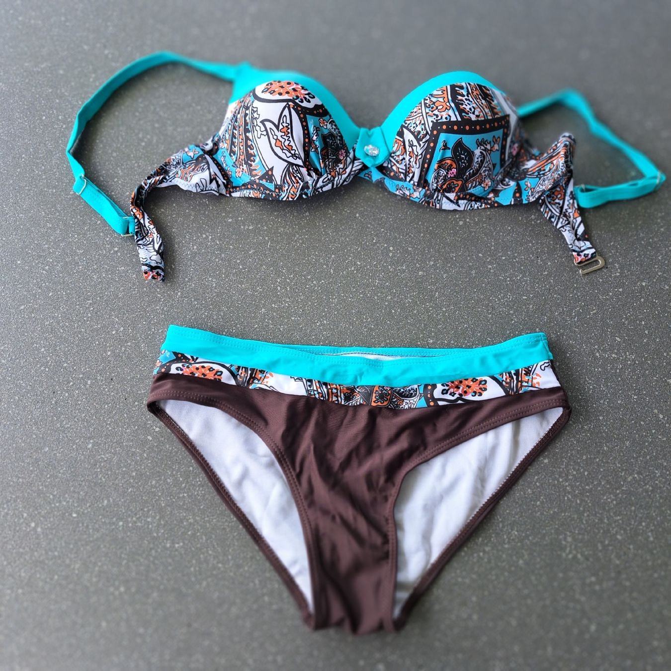 Badekleider & Bikinis: Bikini Gr.M – Neu (gemäss Beschreibung) aus Steinen von kelli13