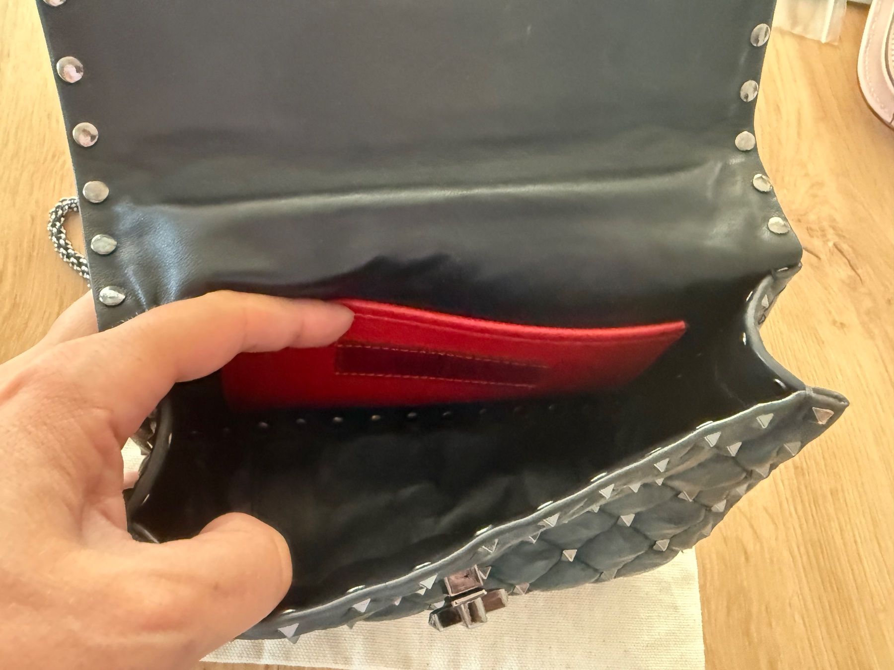 Valentino Borse da donna: Valentino Garavani Rockstud Spike Mini, schwarzes Leder – Usato da Zug venduto da dan_l757 1